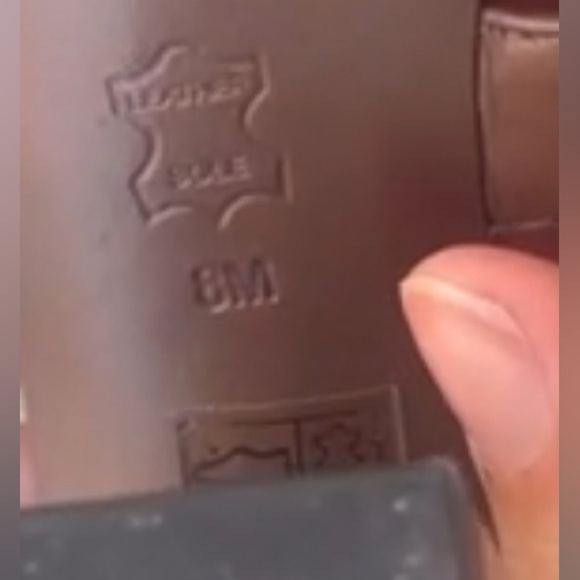 TORY BURCH women’s Size 8 Jones Bistro Brown
Leather Pump 4” Heels preloved - Picture 7 of 7